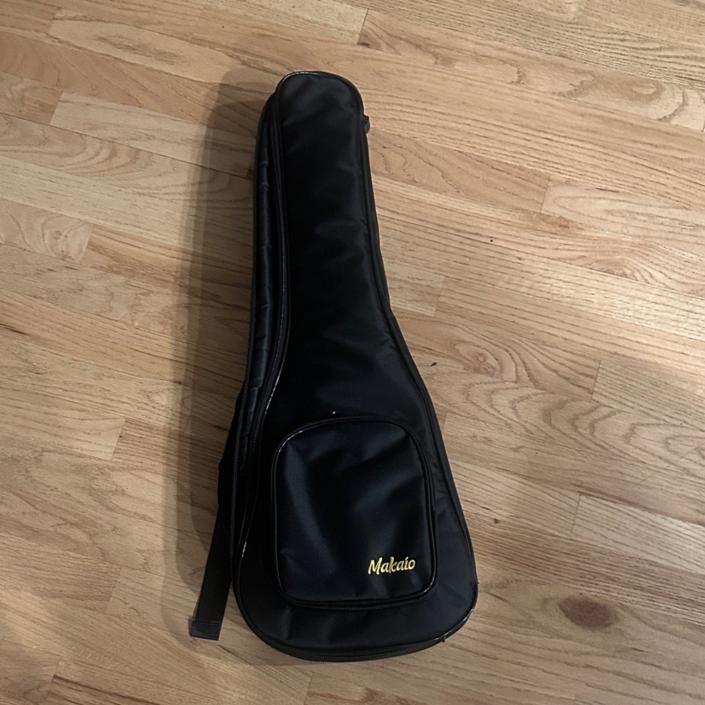 Makaio tenor size ukelele soft case